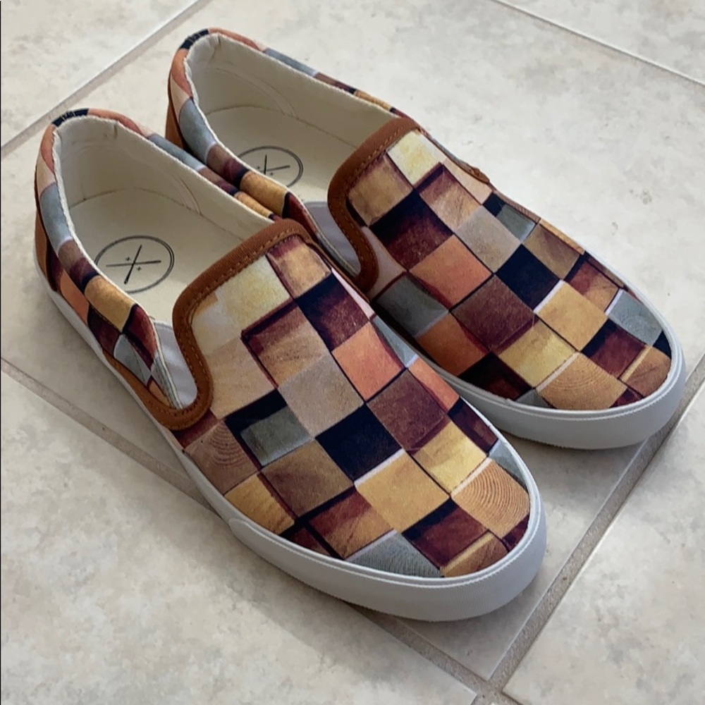 New Inkkas slip-ons; never worn. Size 8.